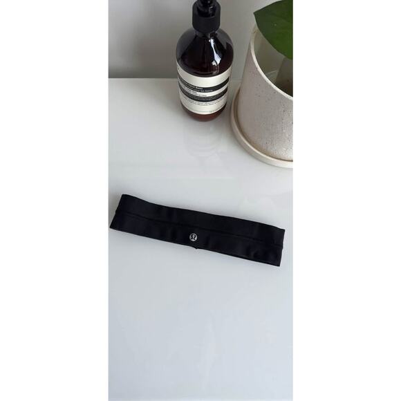 Lululemon black hairband anti slip - Picture 1 of 4